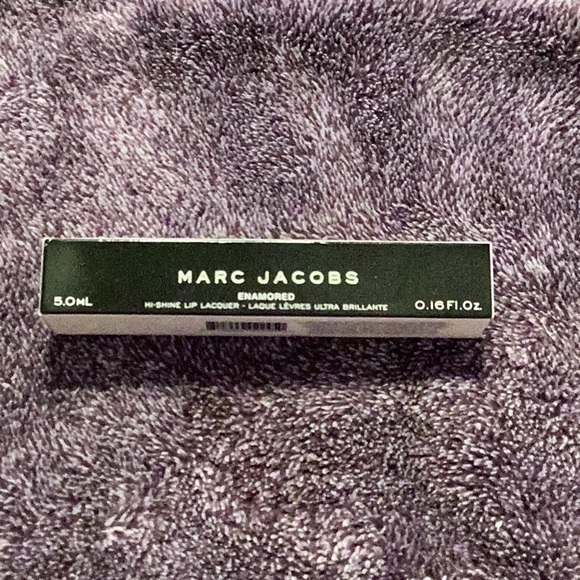 Marc Jacobs Hey You! (330) Enamored Lip Gloss - Picture 4 of 6